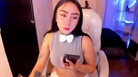 Lindaa maria  online show from 10/11/25, 09:57
