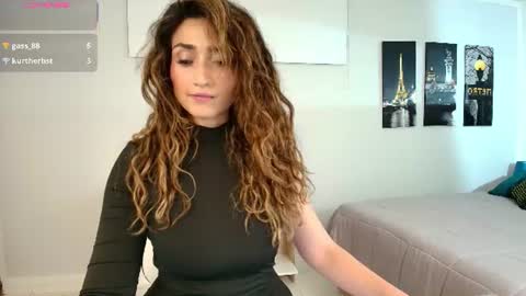 Maria Paula online show from 06/26/26, 10:41