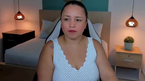 L I N D A online show from 01/10/25, 07:11