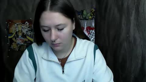 Linda online show from 09/19/25, 07:43