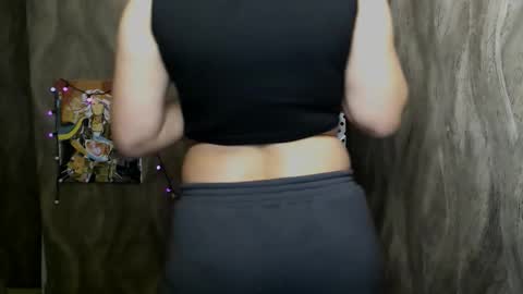 Linda online show from 11/25/25, 04:29