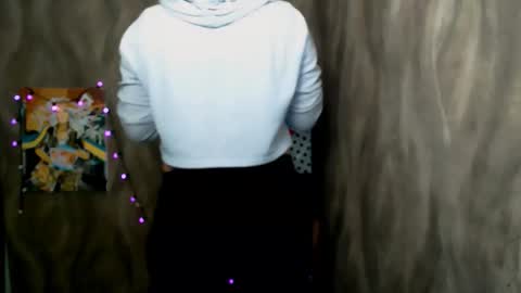 Linda online show from 12/18/25, 04:24