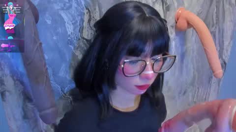Snapshot of linda_sofi__ chatting on 10/15/25, 07:58 linda_sofi__ online show from 10/15/25, 07:58