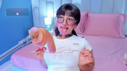 linda_sofi__ online show from 04/30/26, 08:57