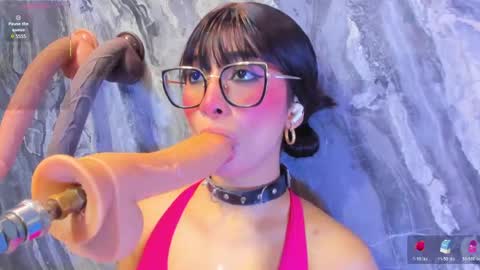 linda_sofi__ online show from 06/05/26, 09:42