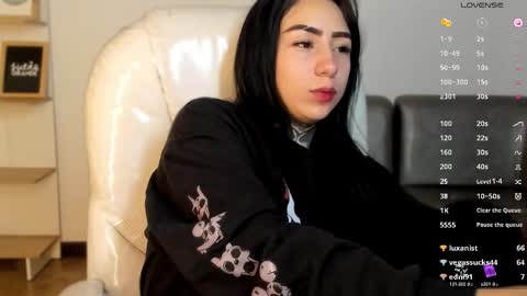 Snapshot of lindaa_miller chatting on 10/11/25, 10:25 linda miller online show from 10/11/25, 10:25