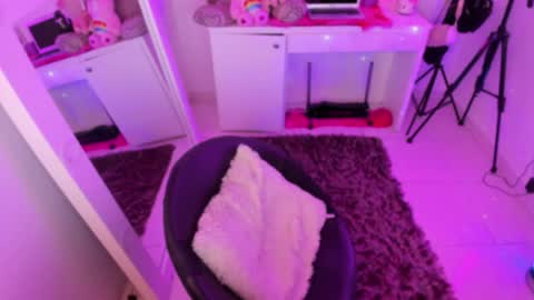 Snapshot of lindaa_miller chatting on 10/26/25, 03:56 linda miller online show from 10/26/25, 03:56