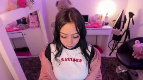 Snapshot of lindaa_miller chatting on 10/31/25, 03:07 linda miller online show from 10/31/25, 03:07