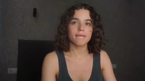 Linda online show from 06/10/26, 02:16