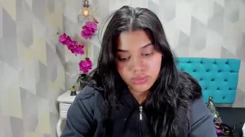    online show from 10/23/25, 07:34