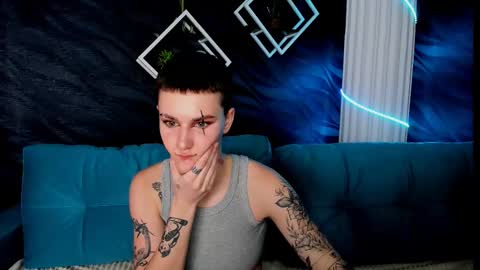lindabryantt online show from 03/06/25, 01:57