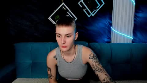 lindabryantt online show from 03/11/25, 03:05