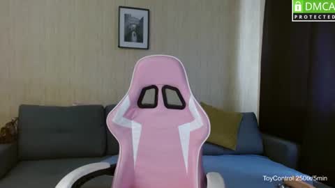 LindaErnestine online show from 07/27/26, 10:33