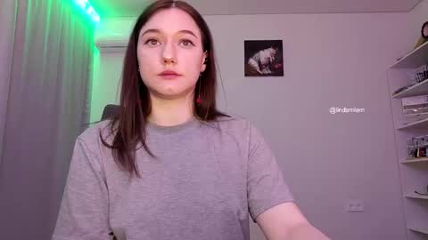 Snapshot of lindamlem chatting on 12/03/25, 06:06 Call me Linda online show from 12/03/25, 06:06