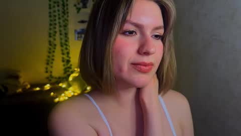 Karina online show from 03/05/25, 10:43