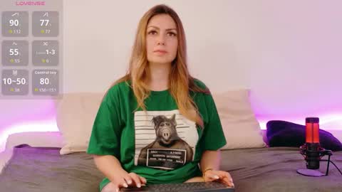 Linda  --  online show from 05/21/26, 04:14