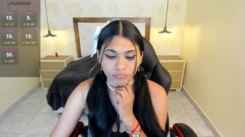 L I N D S A Y  online show from 03/05/25, 10:43