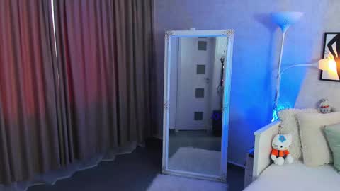 Alexandra online show from 10/04/25, 10:24