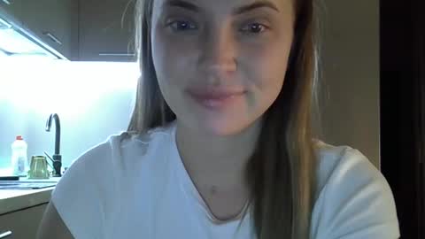 Anna online show from 10/27/25, 10:58