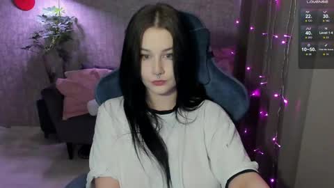 Lina online show from 06/04/26, 03:45