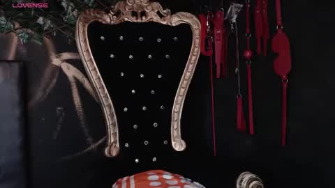 Snapshot of ling_ling24 chatting on 12/19/24, 04:35 ling ling24 online show from 12/19/24, 04:35