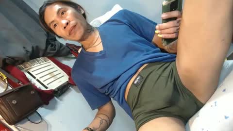weng bustamante online show from 12/23/24, 09:38
