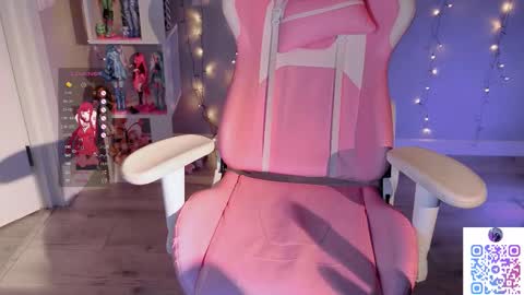 Snapshot of liniq chatting on 10/05/25, 09:56 Lina online show from 10/05/25, 09:56