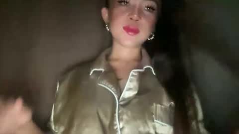 linkingqueens online show from 12/15/25, 11:03