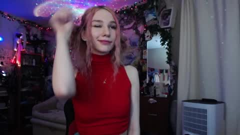 Snapshot of linlin_cuteeee chatting on 11/23/25, 12:10 Lin online show from 11/23/25, 12:10