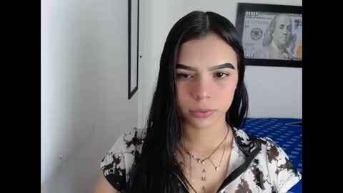 Snapshot of linnaskinyy chatting on 10/26/25, 05:57 lina online show from 10/26/25, 05:57