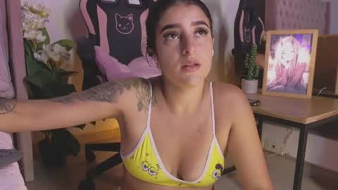 Snapshot of linoshka_1 chatting on 06/21/26, 05:48 Luciana online show from 06/21/26, 05:48