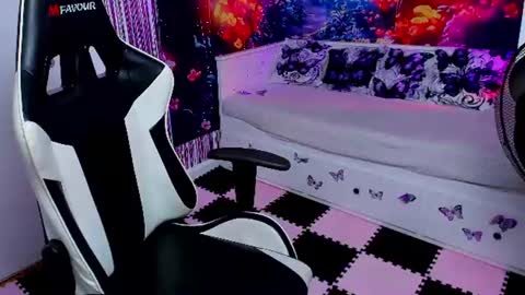 Tina online show from 07/31/26, 05:45