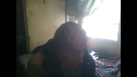 Snapshot of linseyyy chatting on 02/08/25, 07:16 belledelfyyy online show from 02/08/25, 07:16