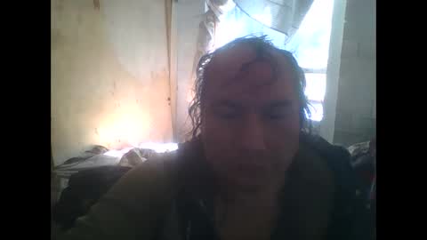 Snapshot of linseyyy chatting on 11/15/25, 07:32 belledelfyyy online show from 11/15/25, 07:32