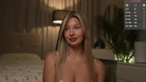 Snapshot of lintona chatting on 07/25/26, 09:12 lintona online show from 07/25/26, 09:12