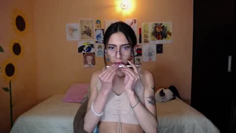 Lio online show from 02/05/25, 02:08