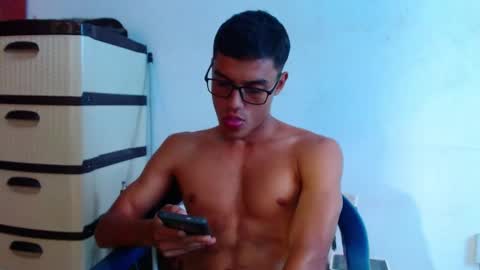 Snapshot of lion_grr chatting on 09/17/25, 08:43 lion_grr online show from 09/17/25, 08:43