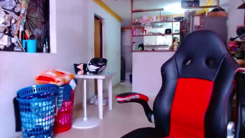 Snapshot of lion_grr chatting on 11/09/25, 02:37 lion_grr online show from 11/09/25, 02:37