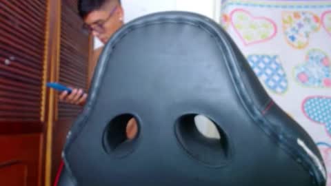 Snapshot of lion_grr chatting on 11/22/25, 11:26 lion_grr online show from 11/22/25, 11:26