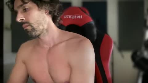 lion_hotty online show from 10/03/25, 08:39