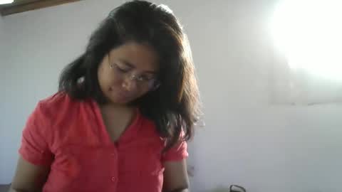 liora online show from 02/09/26, 03:21