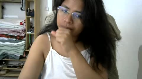 liora online show from 06/15/26, 09:00