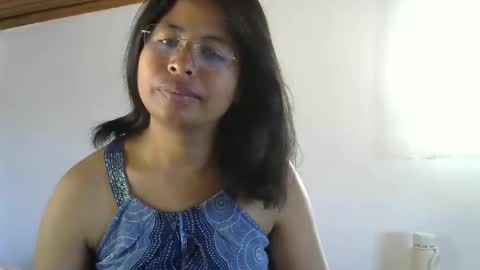 Liora selenex online show from 02/02/26, 04:44