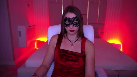 Lia online show from 10/31/25, 10:00