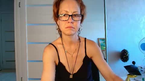 Liora Weiss online show from 06/12/26, 10:14