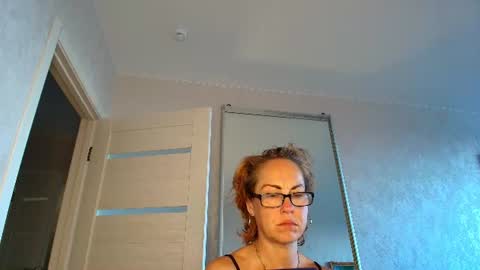Liora Weiss online show from 06/20/26, 02:42