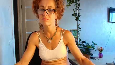 Liora Weiss online show from 07/28/26, 12:48