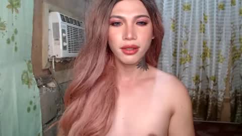 lipshero online show from 09/22/25, 04:47
