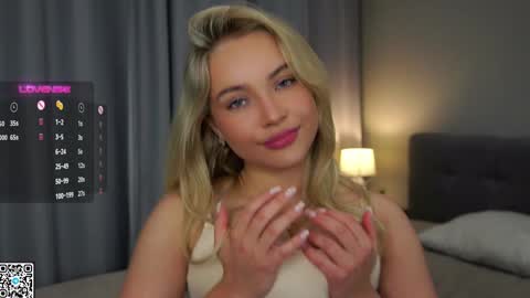 Amelia online show from 01/15/25, 12:09