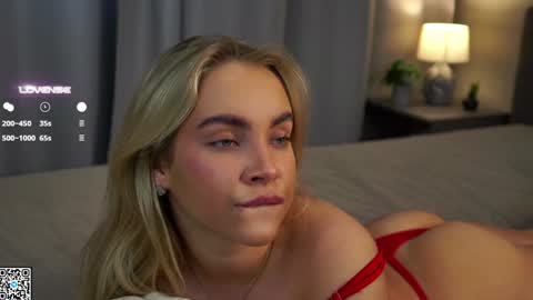 Amelia online show from 01/19/25, 04:12